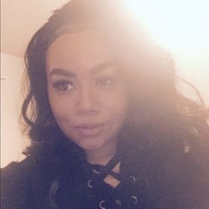 Meet your Posher, Jenea